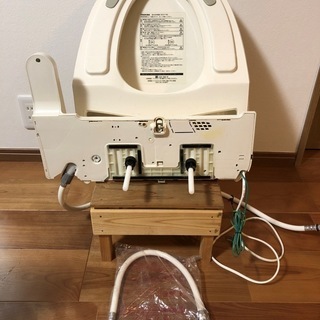 TOSHIBA 東芝 温水洗浄便座の画像