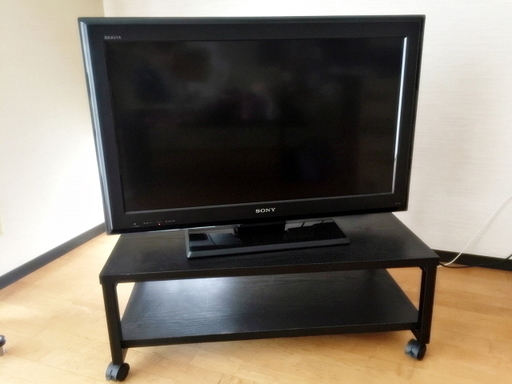 SONY テレビ、テレビ台、HDMIケーブル、Google CHROME CAST