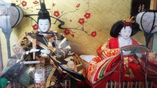 【お話中です】値下げしました！！オルゴール付ガラスケース入り雛人形☆美品