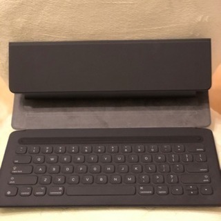 【美品】iPad Pro smart keybord ブラック MU8G2J/A 11インチiPad Pro用Smart Keyboard Folio - 日本語 (JIS) MU8G2J/A