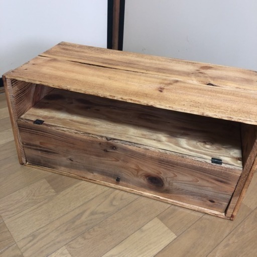 りんご箱でつくった棚