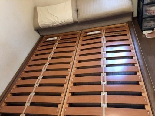 カリモク セミダブル ベッド