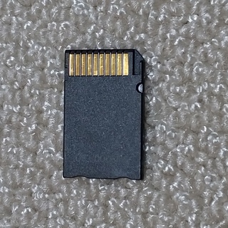メモリースティックProDuo変換アダプター+microSDHC16GBの画像