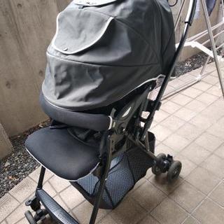 ベビーザらス限定　ベビーカー　ブラックドットの画像
