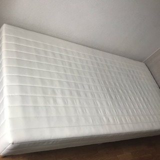 シングルベッド