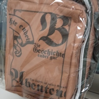 【値下げ】ブック型ポーチ
