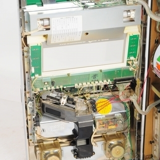 Q-BE032 パチスロ 実機 北電子 ラブリージャグラーの画像