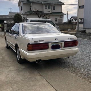 日産 セドリック Y31 グランツーリスモSV 2.0 平成2年の画像