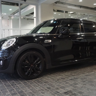 MINI ｸｰﾊﾟｰS　JCWﾊﾟｯｹｰｼﾞ/1ｵﾅ/LED/ﾊﾞｯｸｶﾒﾗ/ﾒｰｶｰ保証　平成28（2016）年　24,000kmの画像