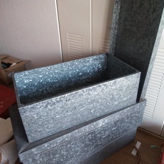 昭和ブリキ缶洋服入れ　無料