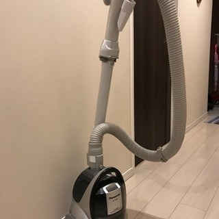 掃除機（穴あきあり）