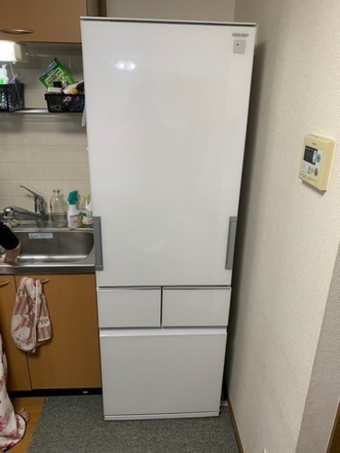 2015年製 シャープ 冷蔵庫 4ドア？