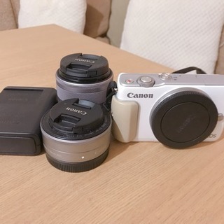 Canon EOS M10