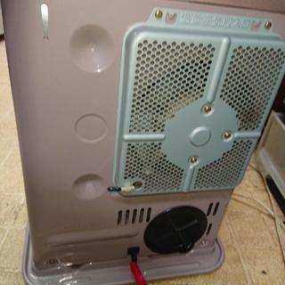 石油ファンヒーター訳あり コンパクトサイズの画像