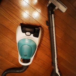 三菱の紙パック式掃除機(2013)