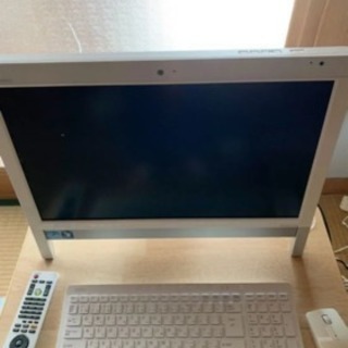 22日限定値下げ！価格は?? FMV ESPRIMO FH56/EDW i5 4GB 2TB Win7