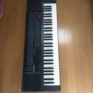 CASIO　電子ピアノ　CT-650