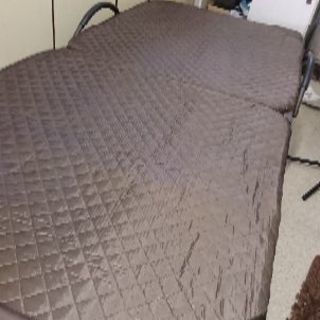 折りたたみベッド