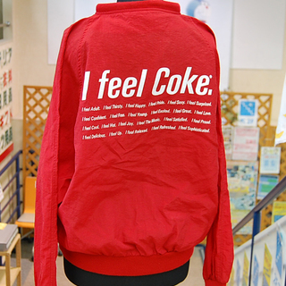 I feel Coke. 赤パーカー Lサイズ シャカシャカ ポ...