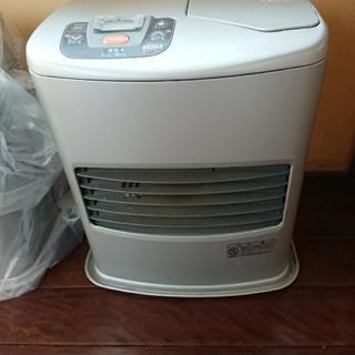 お引き取り決定いたしました‼️石油ファンヒーターお譲り致します。