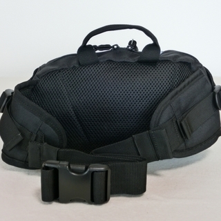 【新品】ビジョン　ボディバッグ・ウエストバッグ・ヒップバッグ　VSRP200　黒 7234bk　3,900円　VISION STREET WEAR　全国発送します。の画像