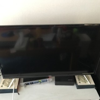 中古 美品 テレビ 32型(テレビ線付属)