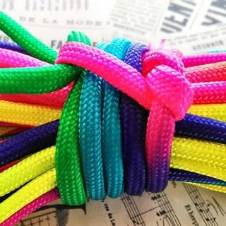 ★☆７芯 ９．５m ４mm☆★【レインボーカラー】パラコード★手芸など用★の画像