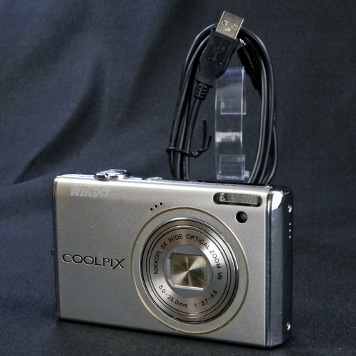 Nikon デジタルカメラ COOLPIX S640 1220万画素 光学5倍ズーム アイスシルバー  Used