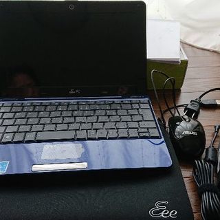 ノートパソコン ASUS Eee PC 1008HAの画像
