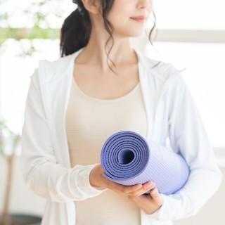 東長崎駅すぐヨガスタジオはピラティスもできてレッスンぎっしりの画像