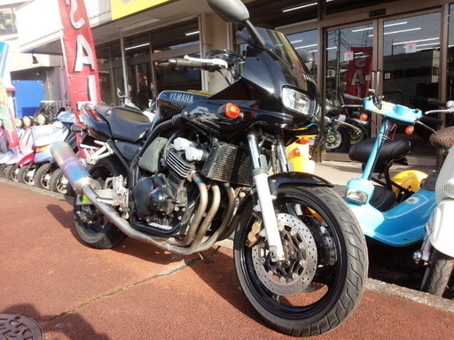 NO.2521　ＦＺ４００　水冷４サイクル１６バルブ４気筒　モリワキＺＥＲＯチタン集合マフラー　☆彡