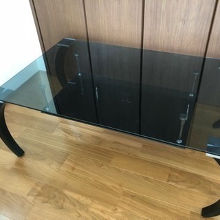 ガラステーブル売りますの画像