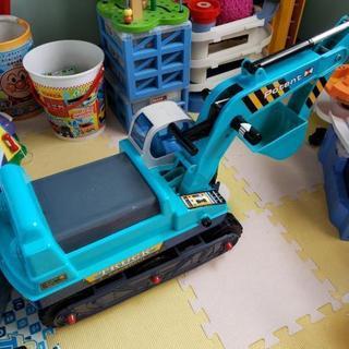 ショベルカー　おもちゃ
