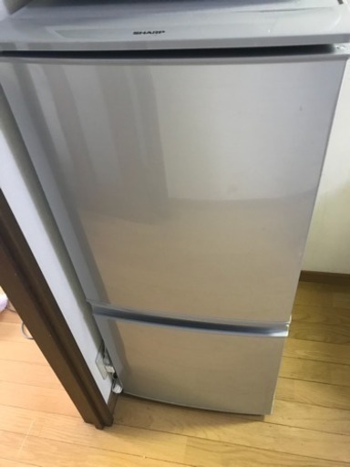 冷蔵庫、お譲りいたします。