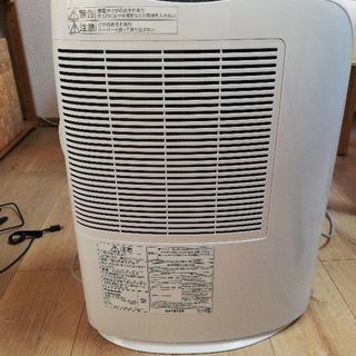 パナソニック 衣類乾燥除湿機 17年製 F-YZP60