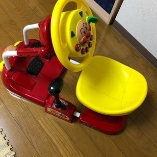 アンパンマンの自動車 難あり
