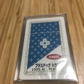 プラスチック トランプ