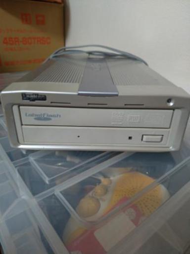 【交渉中】貴重:SCSI_USB対応外付DVDドライブ