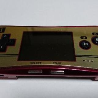 ゲームボーイミクロ ファミコンカラーの画像