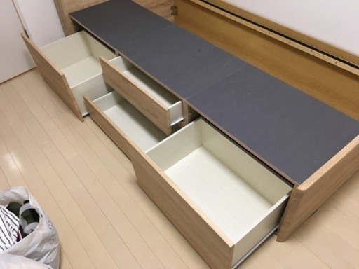 大容量収納ベッド  シングル 組立します