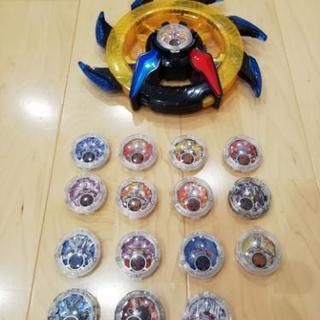 ウルトラマン　ルーブ光輪とルーブクリスタル１６個セット