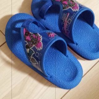 美品仮面ライダーエグゼイド16センチサンダル