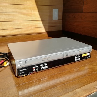 【ＤＶＤプレーヤー一体型ビデオデッキ】パナソニック　NV-VP3...