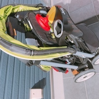 Jeep 二人乗りベビーカー 値下げ‼️‼️JEEP✨縦型2人乗りベビーカー❣️