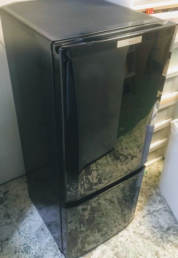 【送料無料・設置無料サービス有り】冷蔵庫  MITSUBISHI MR-P15Z-B 中古