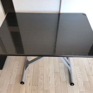 ニトリ 無段階昇降テーブル  リフティングテーブルの画像