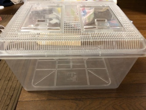 プラスチック ケージ