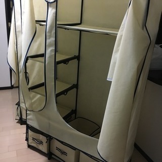 カバー付き ハンガーラック 2個の画像