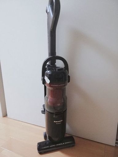 パナソニック　サイクロン掃除機　2012年製