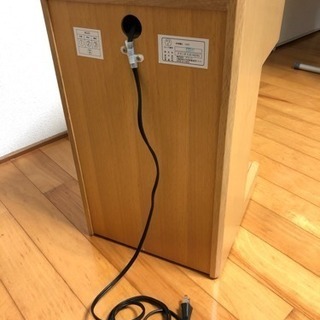 ナイトテーブルの画像